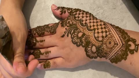 HOW TO DO A DETAILED HENNA MEHNDI DESIGN | creating artistic content for henna lovers