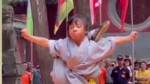 "Meet China's Best Kungfu Girl: Unmatched Skills and Dedication"