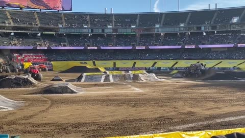 Monster Jam - Intros and Racing Oakland Show