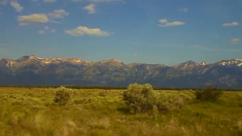 DRIVING - The Grand Tetons