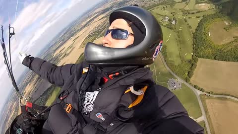 Paragliding Dunstable Downs