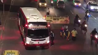 Galería: ‘Plan tortuga’ de los taxistas en Bucaramanga avanza por la carrera Autopista