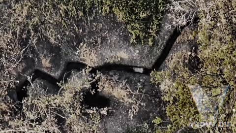 Russian fighters destroy V.S.U. group from a quadcopter in the Ugledar direction.