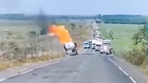 Petrol tanker👀 explosion 💥 must stay away