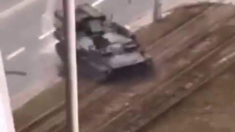 A Frightening Scene Of A Russian Tank Running Over A Car !