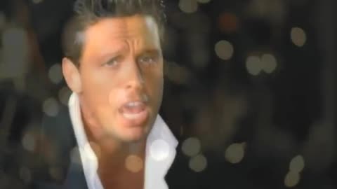 Luis Miguel - Amor, Amor, Amor (Video Oficial)