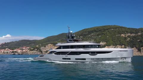 BENETTI'S STUNNING 40 METER _OASIS_ SUPERYACHT. YOU ABSOLUTELY HAVE TO SEE THIS TO BELIEVE IT!