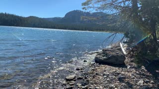 Central Oregon – Paulina Lake “Grand Loop” – Accessing Shoreline Beach