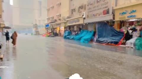 Raining in Makkah