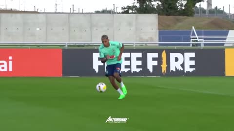 Neymar, Vinicius Jr, Antony, Casemiro CRAZY Skills in Brazil Training Today!