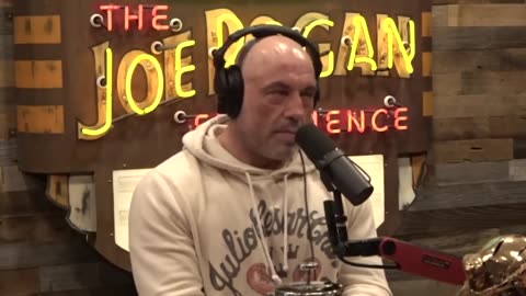 Joe Rogan Offers His Perspective On Tucker Carlson Leaving Fox