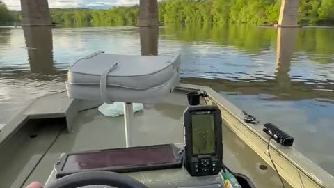 Jet boat on Potomac river