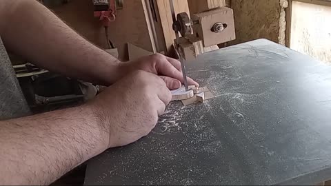 Making hair sticks