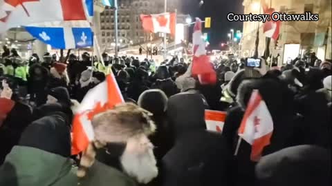 RUBBER BULLETS APPEAR TO BE SHOT INTO THE CROWD BY OTTAWA POLICE | Freedom Convoy *UPDATE*