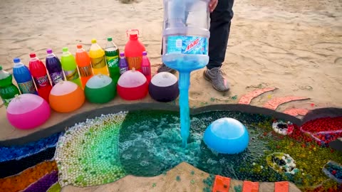 How to make Rainbow Lobster with Orbeez, Giant Coca Cola, Mtn Dew vs Mentos & Sodas