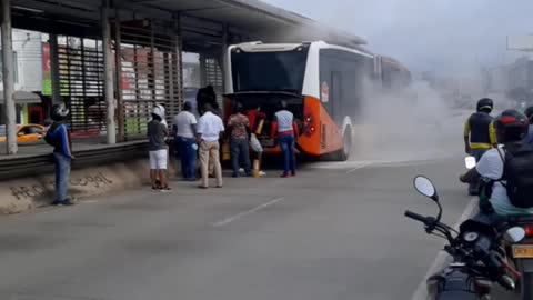 Conato de incendio en bus de Transcaribe