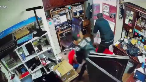 Denver - Jewlery Store Robbed by Foreigners believed to be Venezuelan
