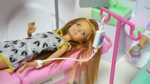 Barbie Ambulance Toy & Hospital Fanny Smile Story