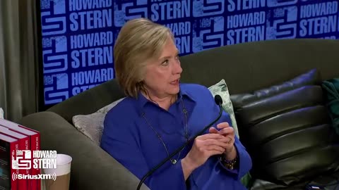 Hillary Clinton explains "What is Deep State" by giving an example of Pakistan