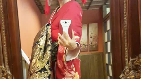 Wearing Geisha kimono. It's Amazing Oiran style