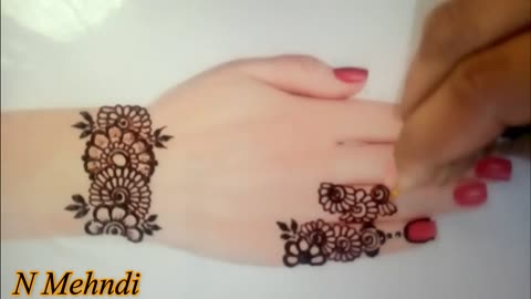 Fingers mehndi design