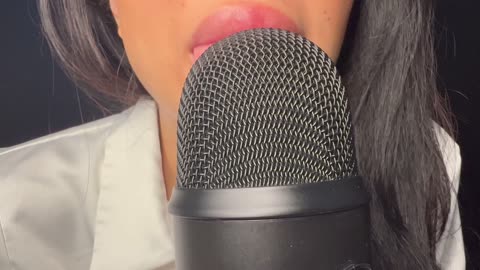 ASMR MIC LICKING AND KISSING TONGUE FLUTTERING