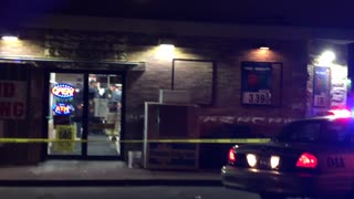 Man shot at convenient store in West Louisville, Ky