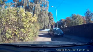 Reckless Driver Runs Red Light And Causes Crash