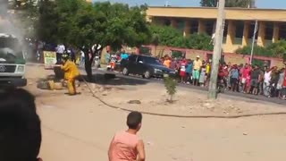 Atacan camión de policía en Maicao