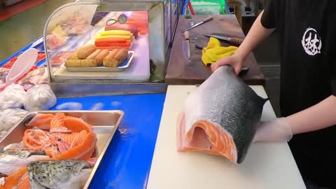 How To Fillet a Whole Salmon | Sashimi & Sushi -Taiwanese street food-1