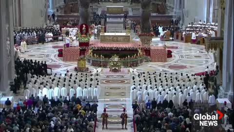 Pope Francis leads New Year's Mass as Vatican mourns death of Benedict XVI