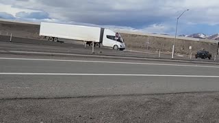 Tesla semi in action near Fernley, Nevada