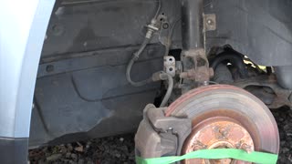 Front-End Making A Clunking Noise? How To Replace Struts In A Jeep Compass!