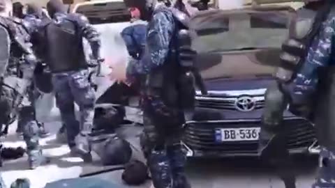 !!! Georgian security forces prepare to disperse protests Mass protests against