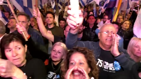 Israelis protest for children 'to have a good future'