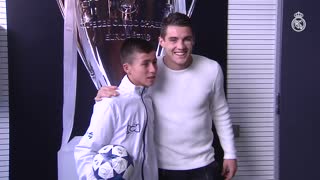 Johan, the 'Angel boy' who helped rescue teams to the Chapecoense plane crash, meets his idols