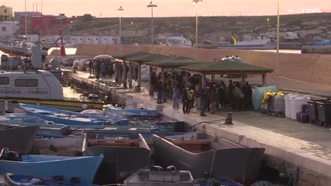 Resgatados nove migrantes ao largo de Eubeia