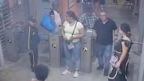 Agresión de vigilante en estación de Transcaribe