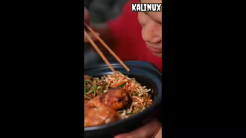 ASMR MUKBANG SPICY 🐙 MUSHROOM FIRE NOODLE SEAFOOD EATING 불닭 버섯 팽이버섯 불닭볶음면 쭈꾸미_볶음_소스_듬뿍!_먹방