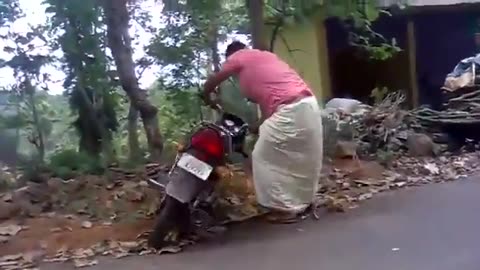 FUNNY FAILS Video Bike stunt gone funny VERY FUNNY FAILS Video