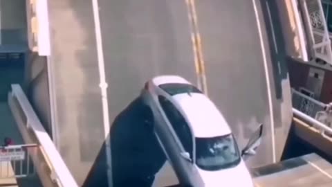 Car crash in the bridge | weired movement catch on camera