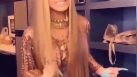 Cardi b being a meme for 2 minutes
