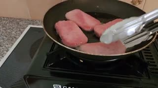 ASMR Cooking ham for lunch