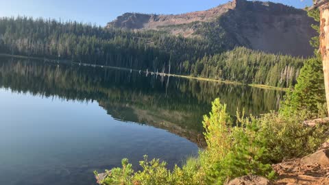 Central Oregon - Little Three Creek Lake - Calm Sunrise Waters - 4K