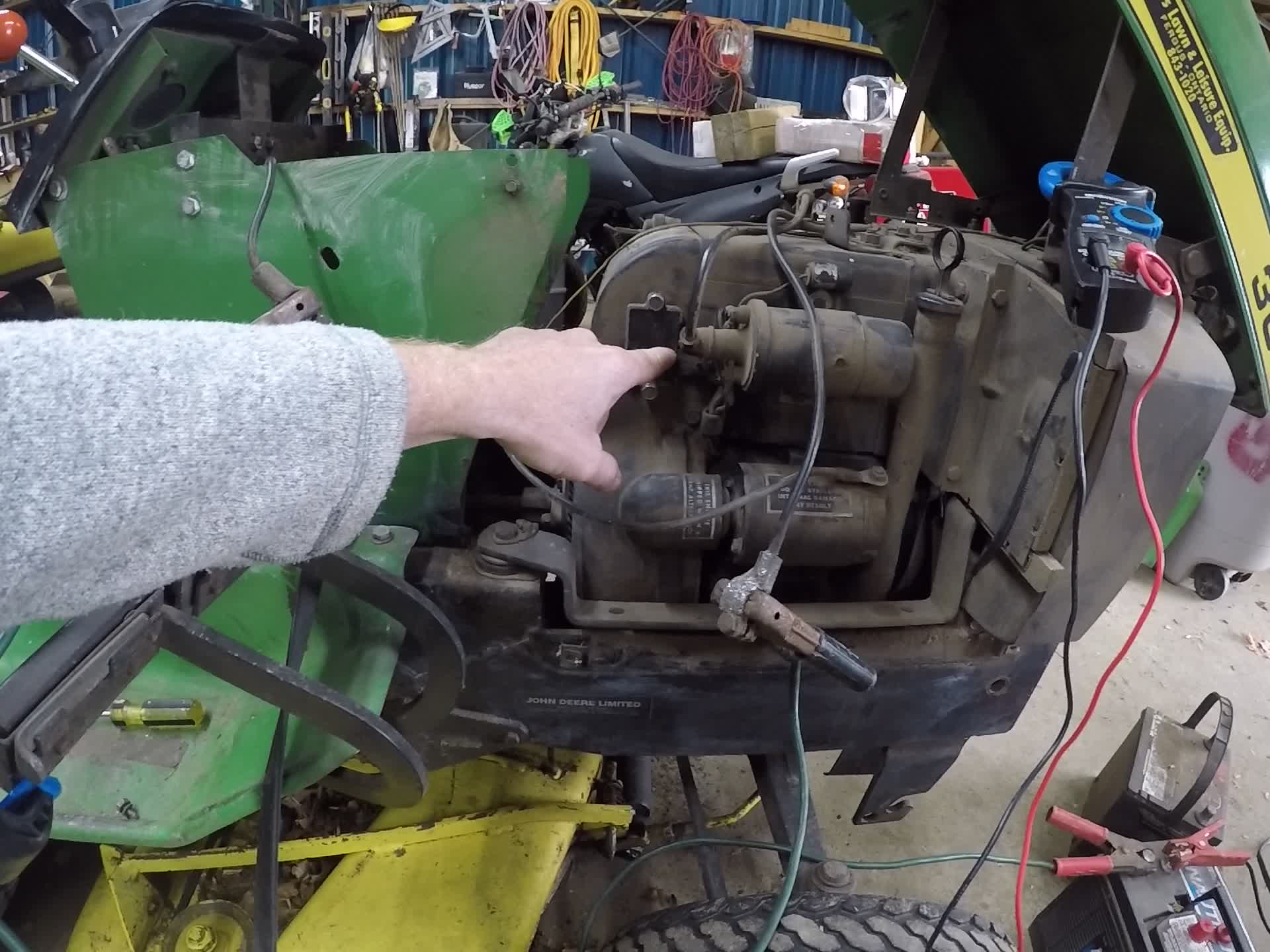 Diagnosing John Deere 300 charging issues