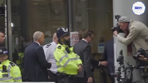 Prince Harry arrives in court for Daily Mirror phone hacking case