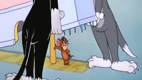 Tom & Jerry | A Bit of Fresh Air! | Classic Cartoon Compilation | @WB Kids