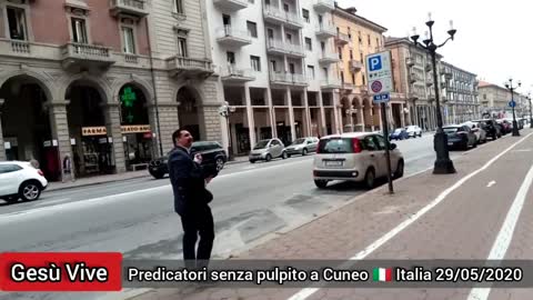 GESÙ DISSE:"I CIELI E LA TERRA PASSERANNO MA LE MIE PAROLE NON PASSERANNO!" tutti saranno giudicati e i pagani massonici satanisti vaticani sionisti verranno sterminati e moriranno tutti nei loro peccati che NON GLI SARANNO MAI RIMESSI