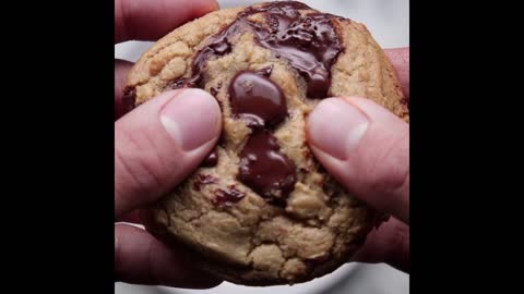 The Best Chewy Chocolate Chip Cookies