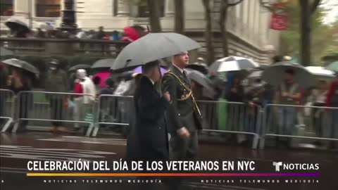 Cumple 103 años el mayor desfile del país en honor a los veteranos | Noticias Telemundo
